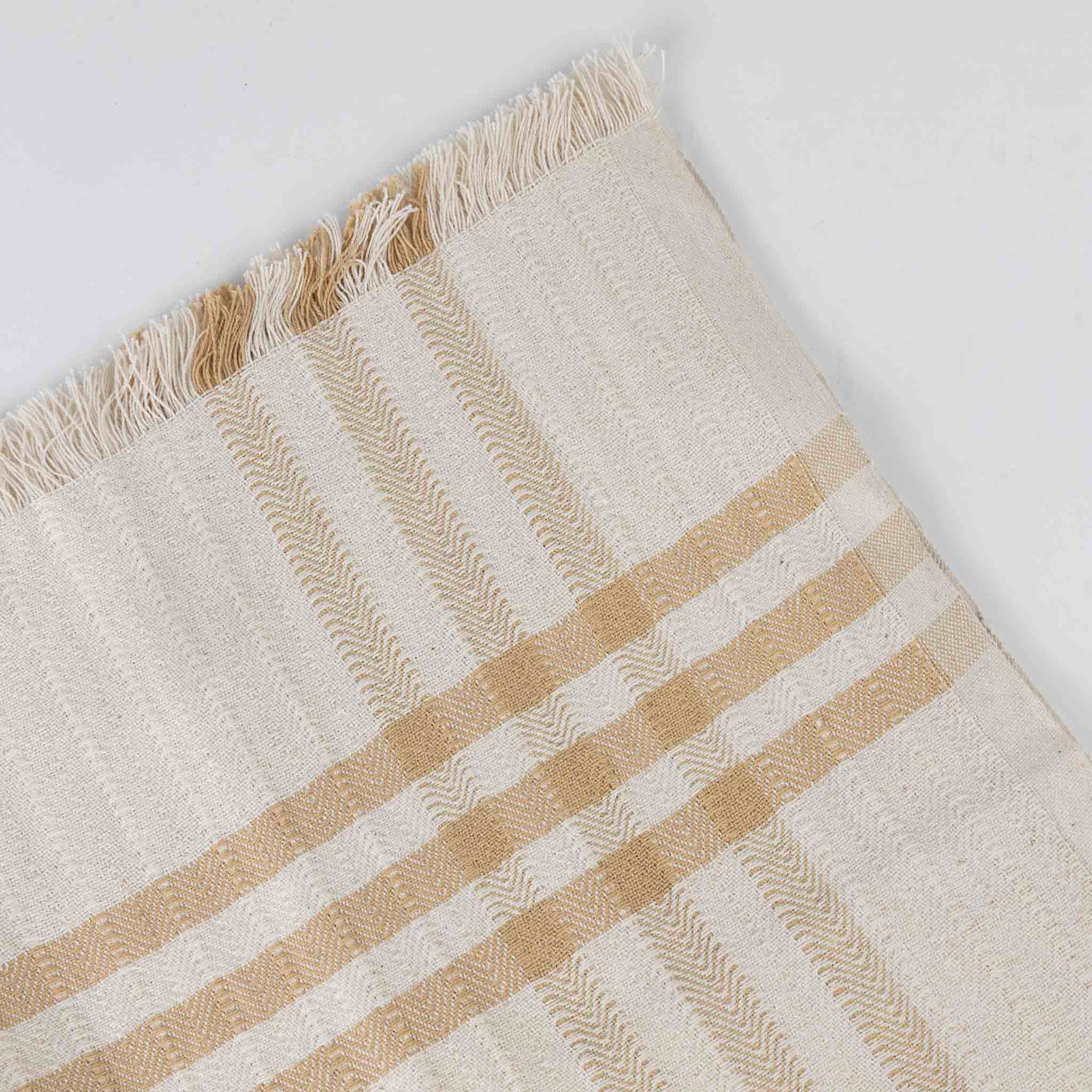 Fashionable checked tea towels for kitchen, ideal for drying dishes