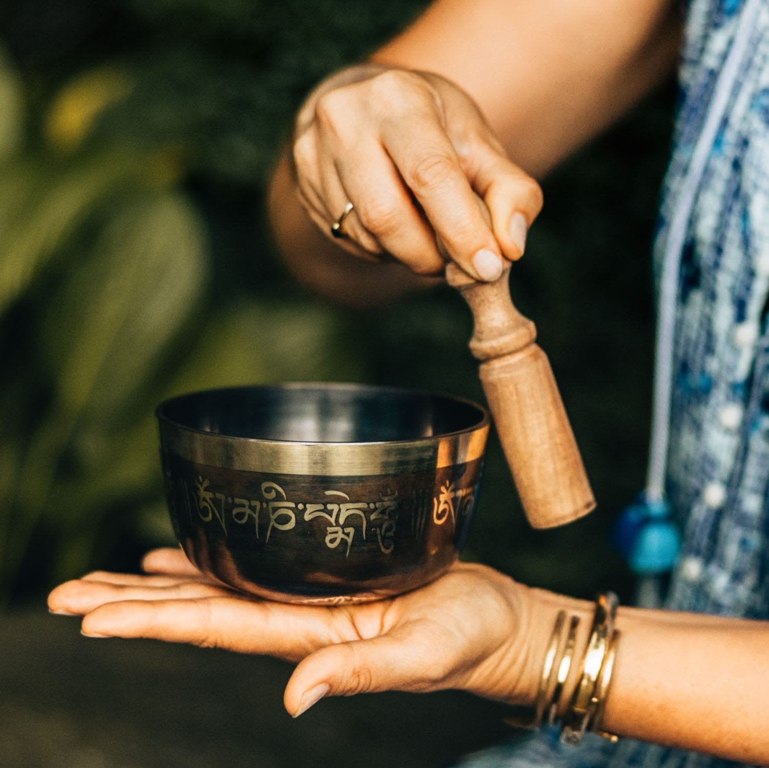 Close-up of the Everlasting Harmony Singing Bowl showcasing its intricate design and craftsmanship.